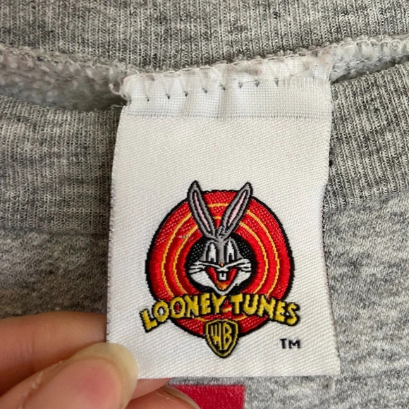 Vintage Looney Tunes 1997 Tasmania  Chicago Bulls Crewneck Sweatshirt - Picture 7 of 11